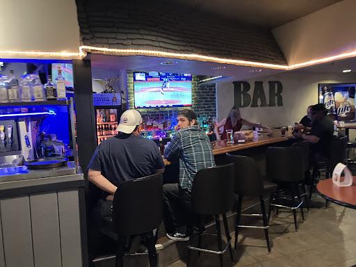 Gators Bar & Grill